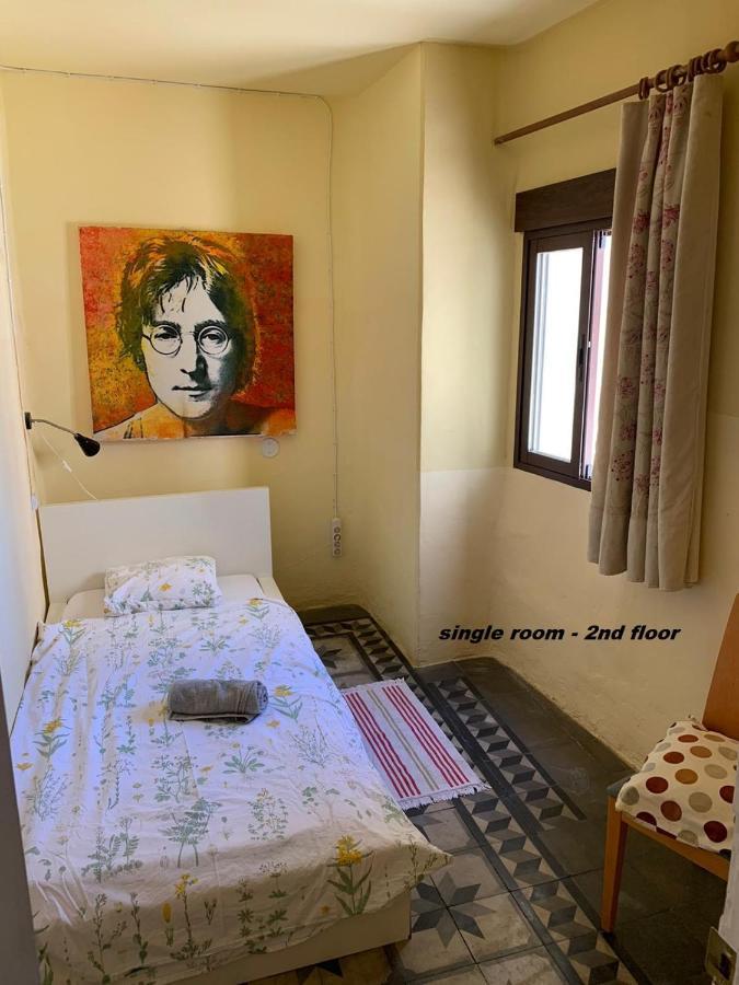 Ananda'S Mundo Guest House ออร์กิวา ภายนอก รูปภาพ
